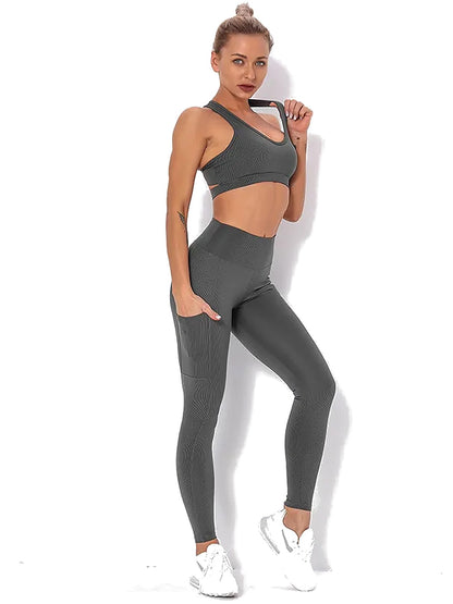 Women's Seamless Striped Activewear Set – Gym & Yoga Leggings